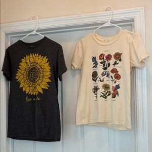 Gardencore Bundle of Tees Size Small (2)